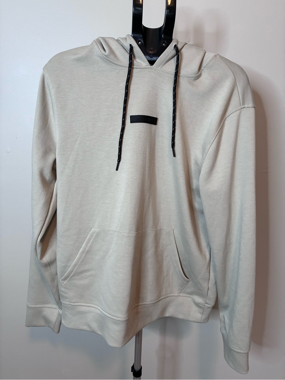 BKLYN Athletics Men’s Pullover Hoodie Medium Cream Minimal Athleisure Sweatshirt